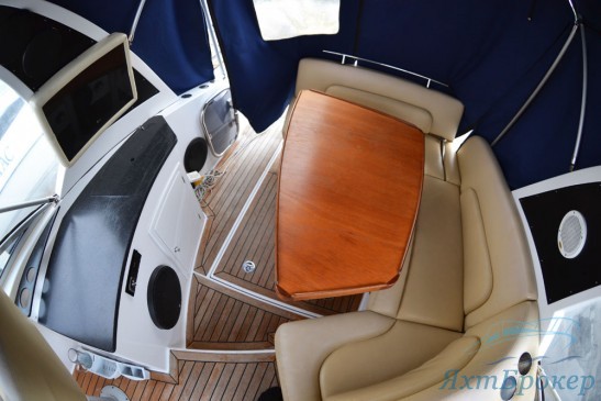 Яхта Galeon 260
